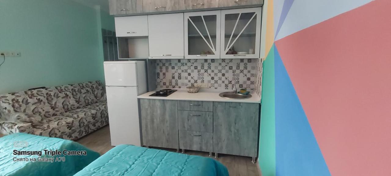 באטומי Студия Радуга У Моря Колхида מראה חיצוני תמונה