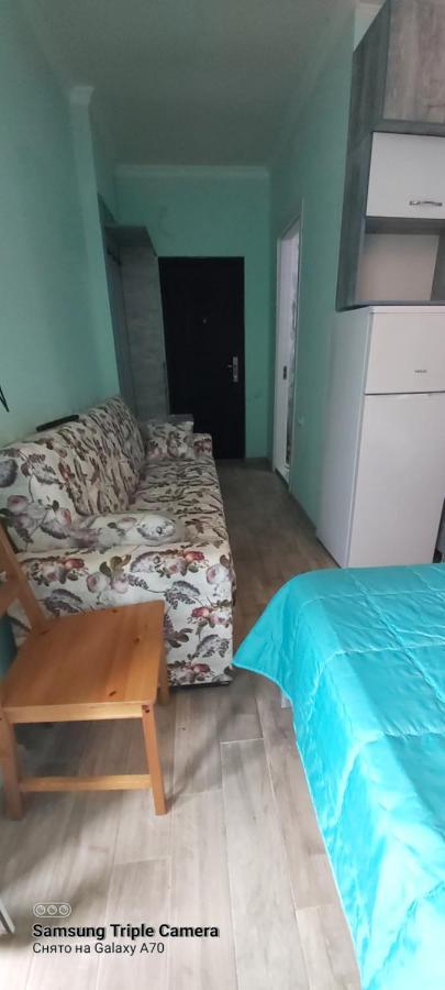 באטומי Студия Радуга У Моря Колхида מראה חיצוני תמונה